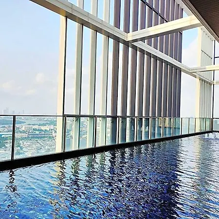 Rooftop Pool Gym Luxury Cozy Studio Free Wifi 612