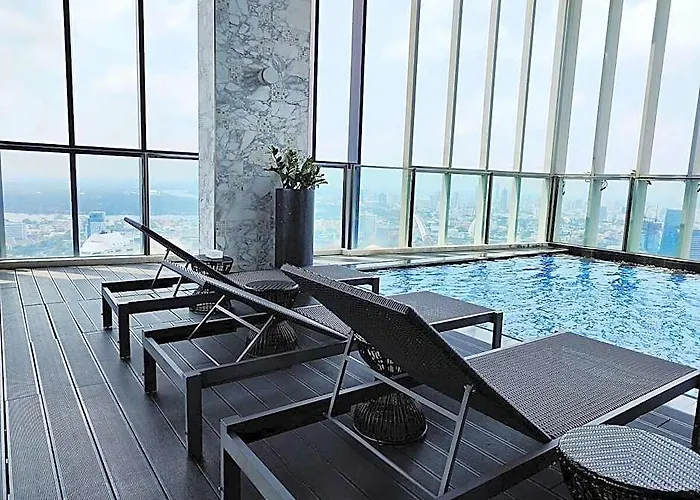 Rooftop Pool Gym Luxury Cozy Free Wifi 612 Hotell 4*
