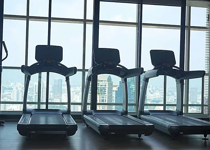 Rooftop Pool Gym Luxury Cozy Free Wifi 612 Hotell 4*