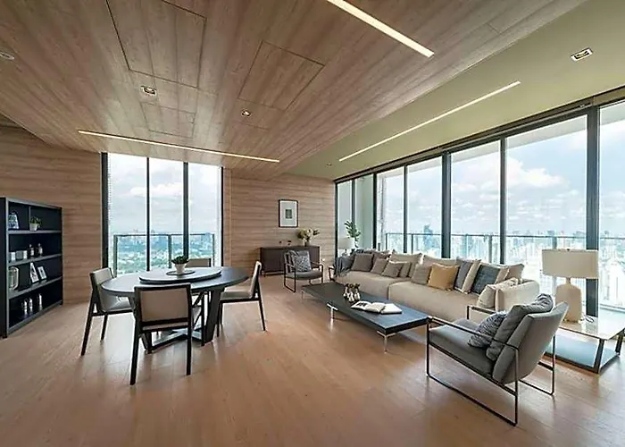 Rooftop Pool Gym Luxury Cozy Free Wifi 612 4*